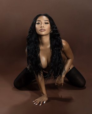 Виктория, 22